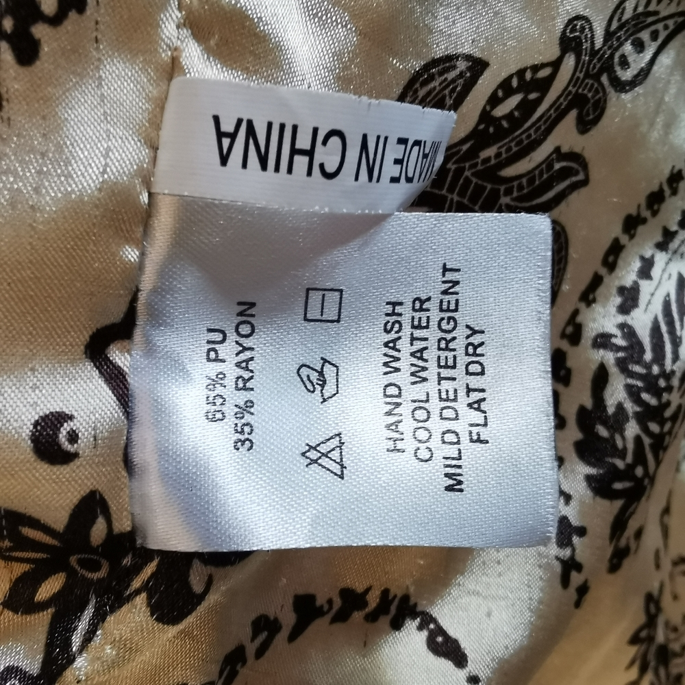 Women's Jacket - Picture 3 of 4